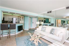 Foto del edificio - 720 N Collier Blvd