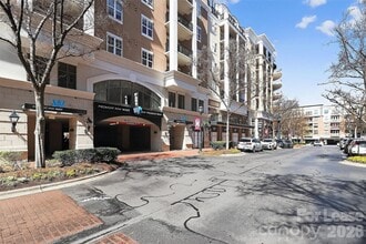 Building Photo - 4620 Piedmont Row Dr