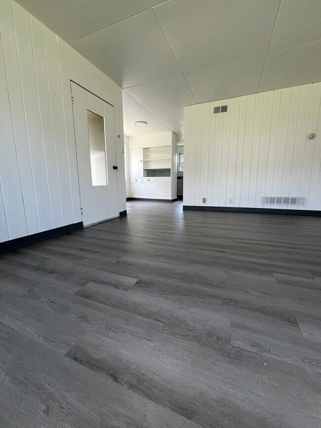 Foto del edificio - Two Bedroom Single Family Home