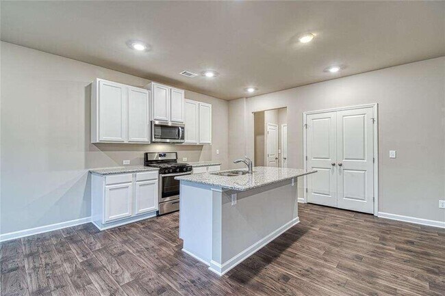Building Photo - 2971 Westgate Pk Dr