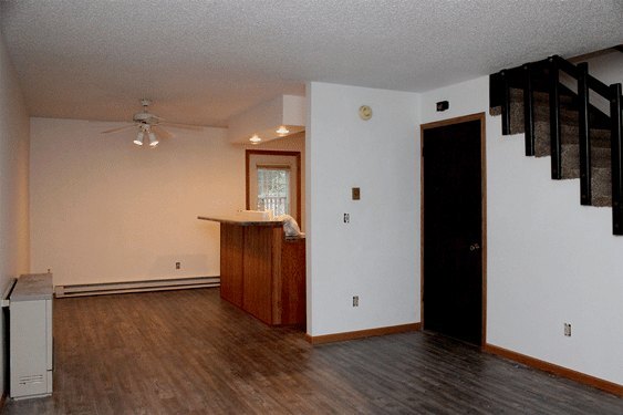 Building Photo - 340 Elm St