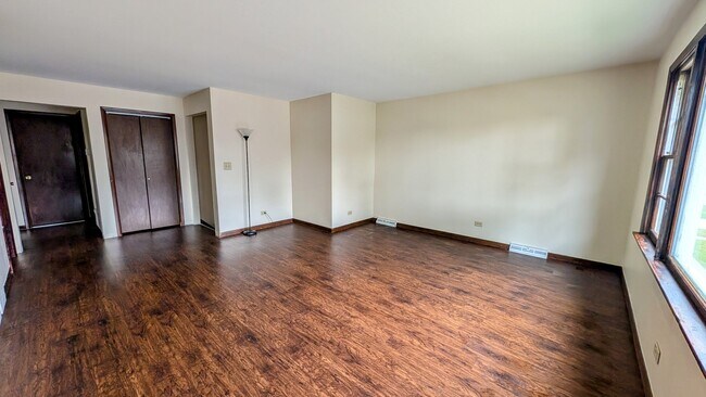 Foto del edificio - 7535 W Hanover St