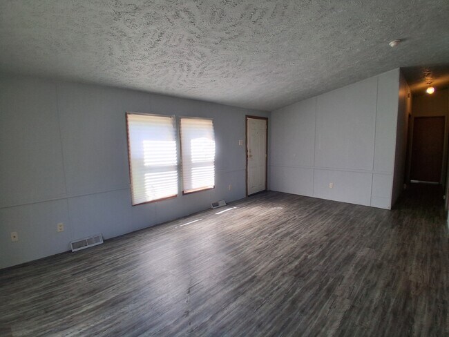 Foto del edificio - 917 Blue Ridge Dr