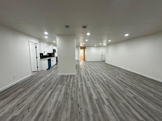 Foto del edificio - 2507 Blyth Dr