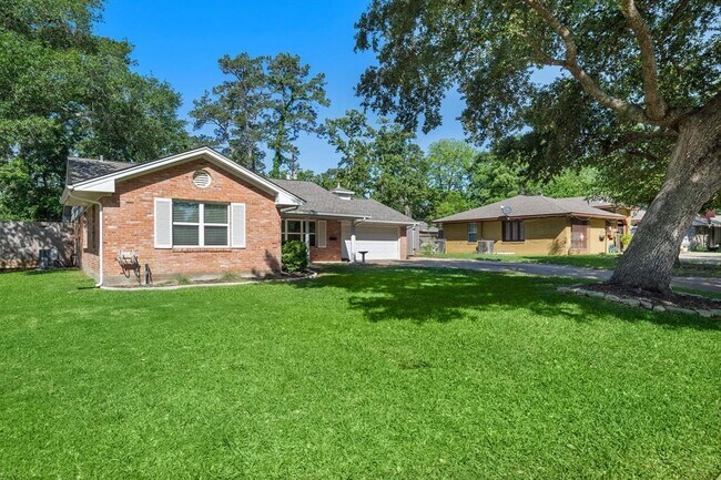 Building Photo - 1705 N Thompson St