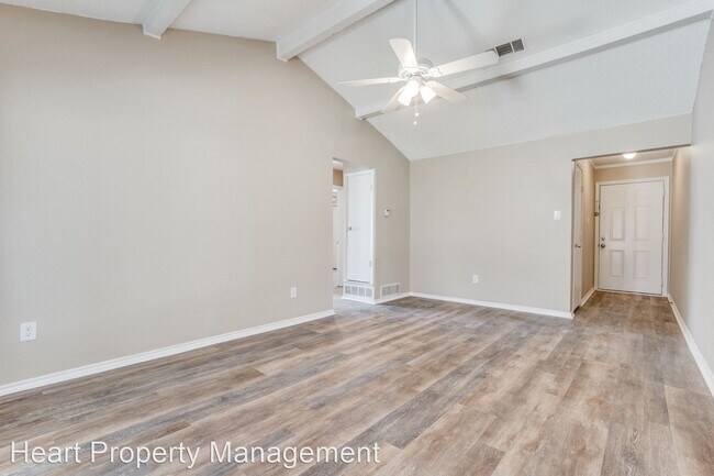 Building Photo - 3 br, 2 bath House - 403 Live Oak Dr