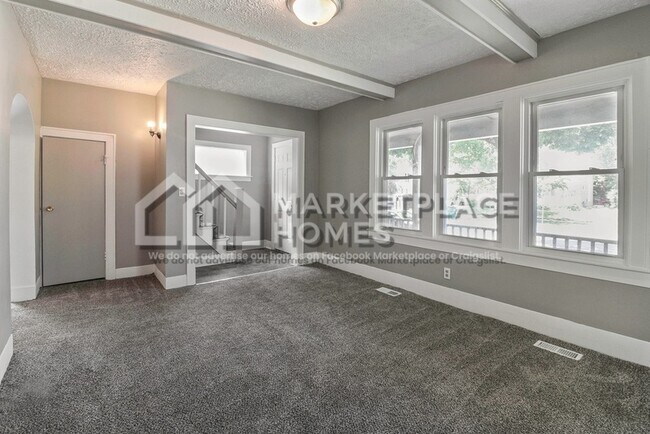 Foto del edificio - 612 N Walnut St