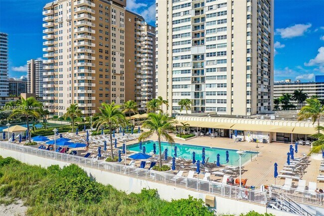 Foto del edificio - 1890 S Ocean Dr