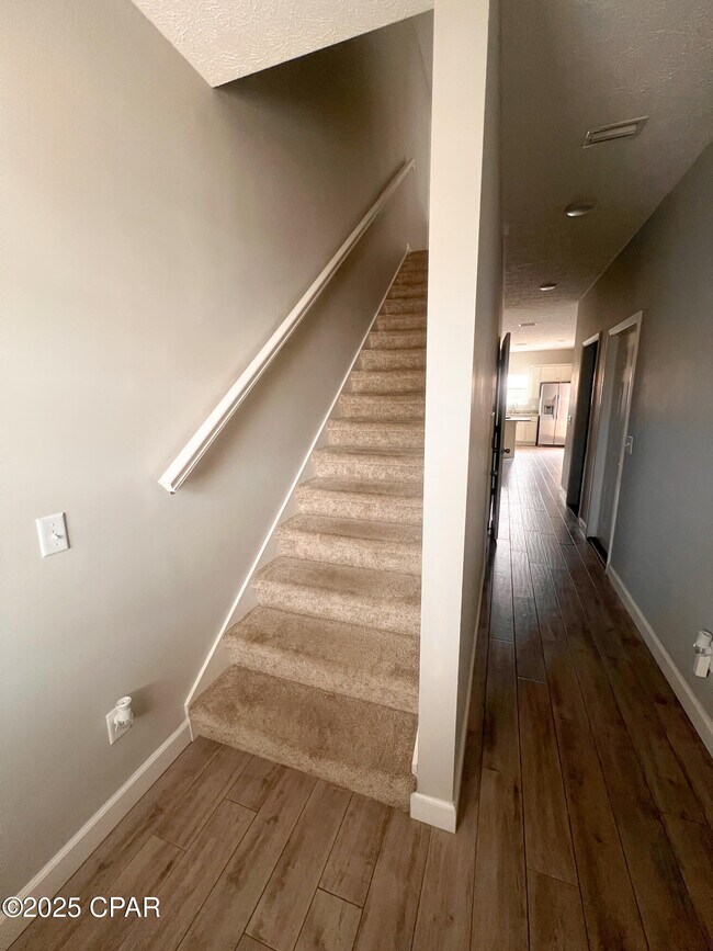 Building Photo - 2411 Causeway Manor Ct