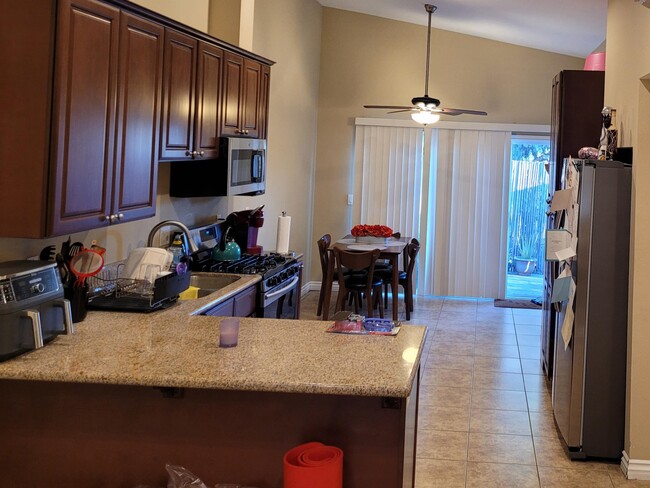 Kitchen and Dining Room - 917 N Vineyard Ave