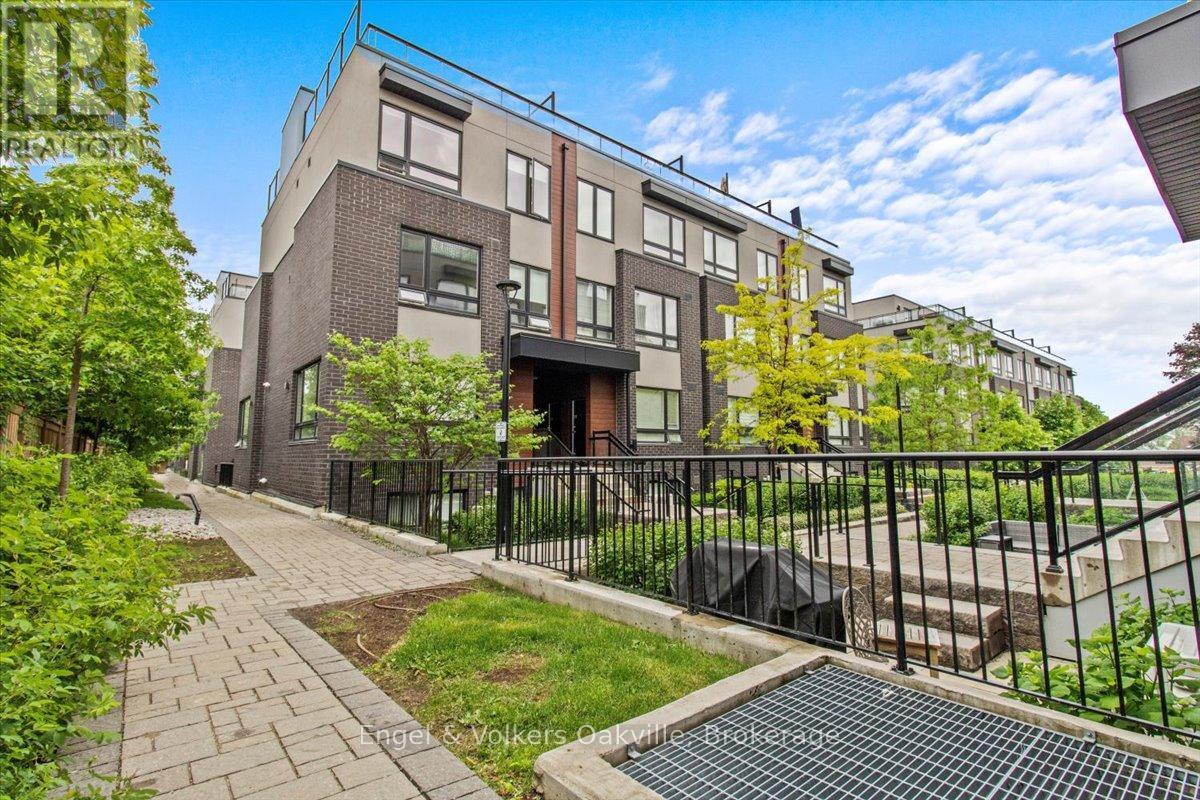 Primary Photo - 1140-1140 Briar Hill Ave