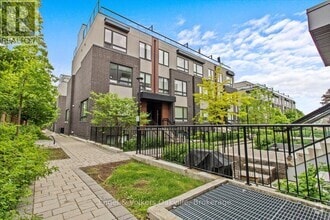 Building Photo - 1140-1140 Briar Hill Ave