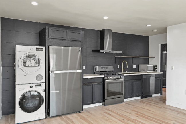 Photo - 1139 Bellevue Ave Apartment