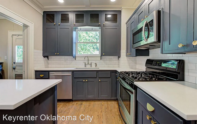 Foto del edificio - 4 br, 2 bath House - 1019 NW 34th St #A