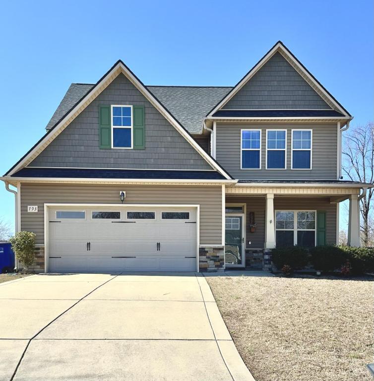 Foto principal - 793 Hogart St