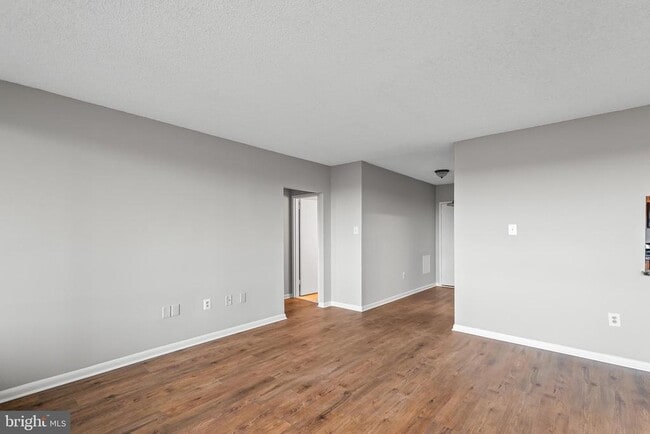 Building Photo - 3701 S George Mason Dr