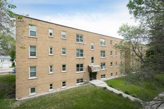 Building Photo - 93-93 Eugenie St