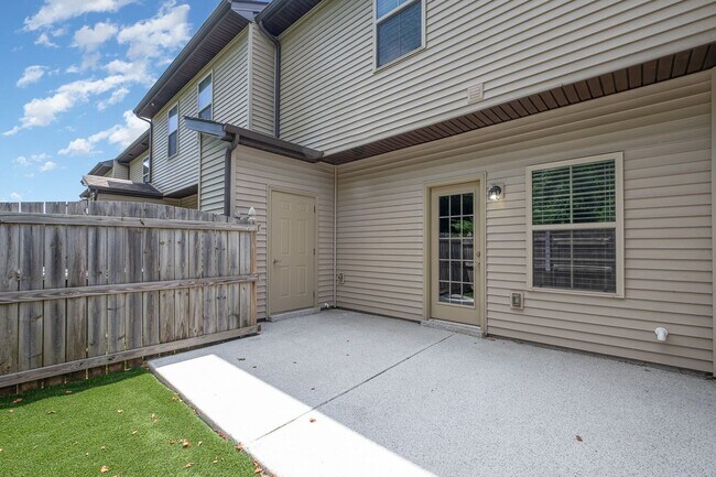 Foto del edificio - Townhome in The Villas at Cloister