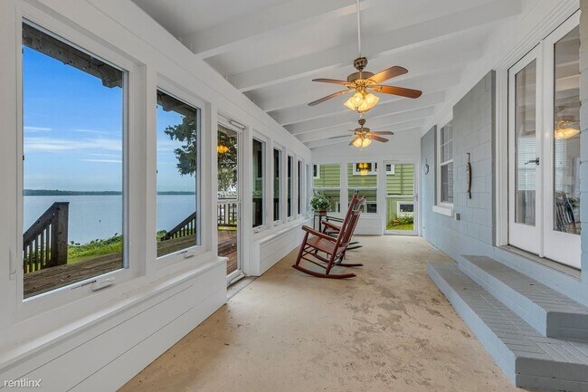 Building Photo - 1 br, 1 bath House - 973 Drake Acres Rd