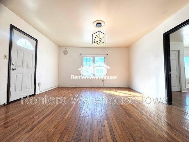 Building Photo - 1171 21st St