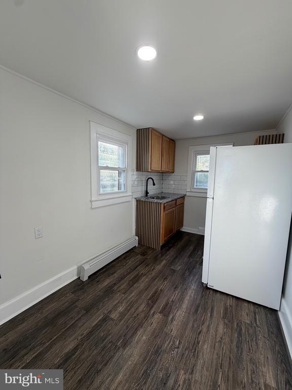 Foto del edificio - 517 Bentley Ave