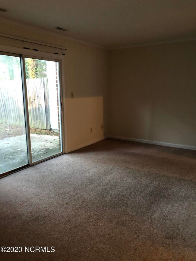 Foto del edificio - 1229 Fairway Terrace