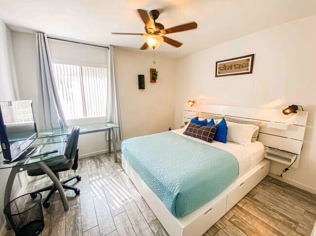 Foto del edificio - 1215 E LEMON St