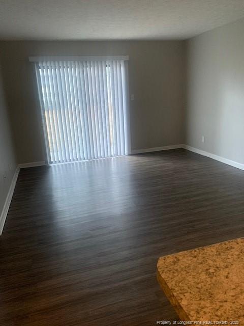 Building Photo - 921 Applewood Ln