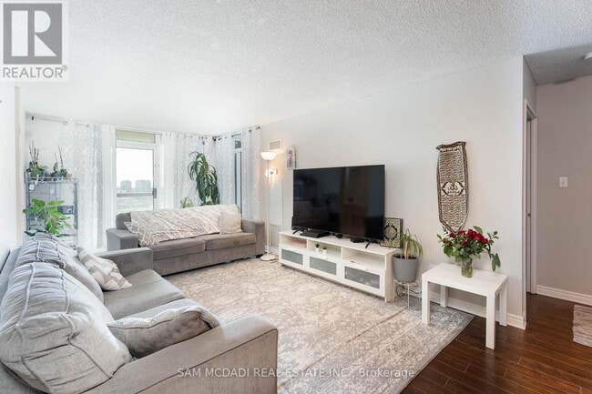 Building Photo - 156-1156 Enfield Pl