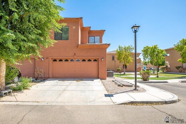 Foto del edificio - 3565 W 22nd St