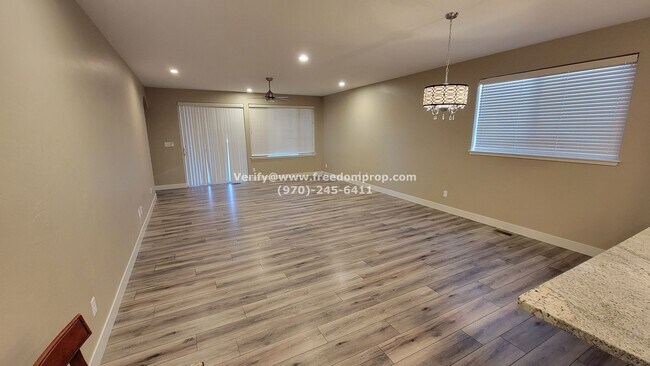 Building Photo - JUST LIKE NEW!!! 3 Bedroom 2 Bath on Orcha...
