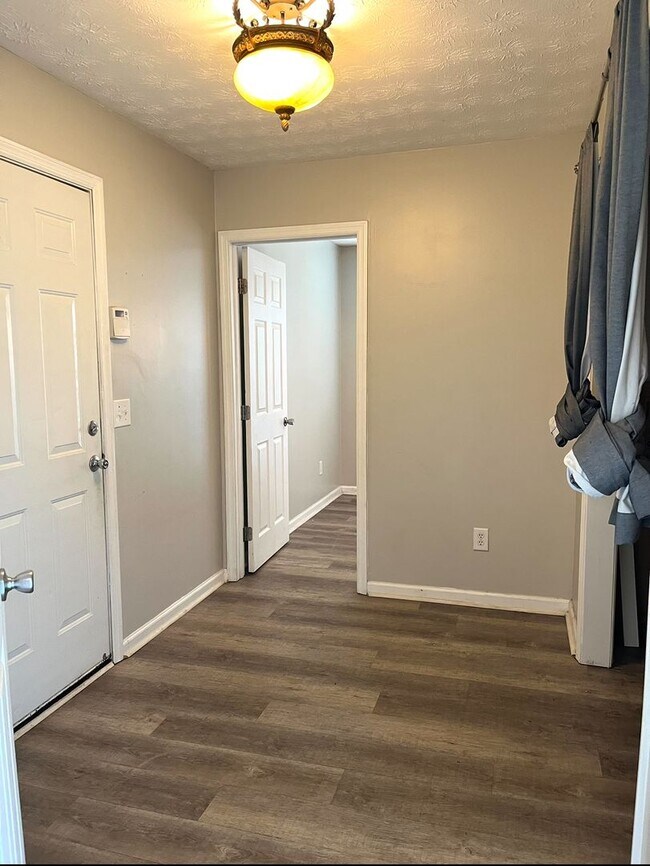 Building Photo - Great Location Near Fort Eisenhower