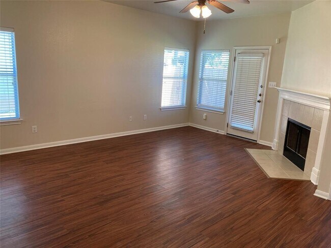 Building Photo - 4606 Madrid Dr