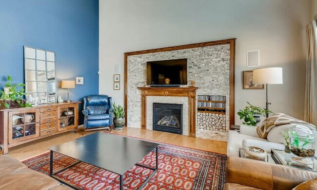 Foto del edificio - 7410 S Robertsdale Way