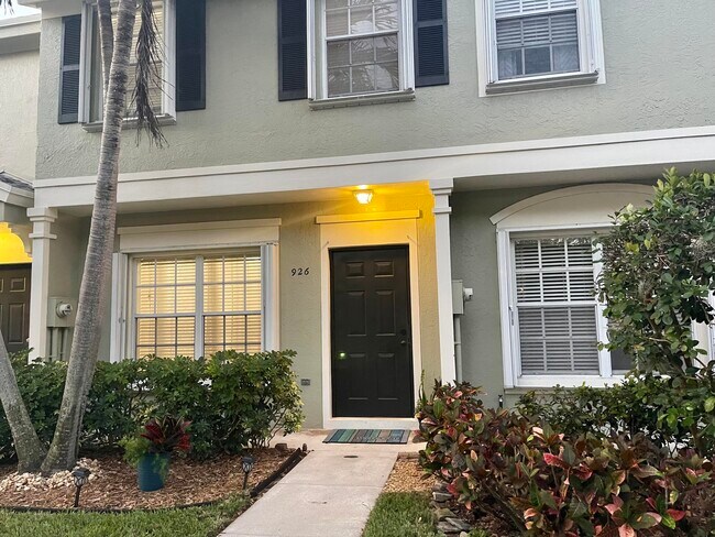 Foto del edificio - 926 Kokomo Key Ln