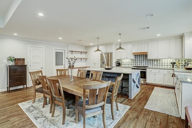 Building Photo - 2611 Tannehill Dr