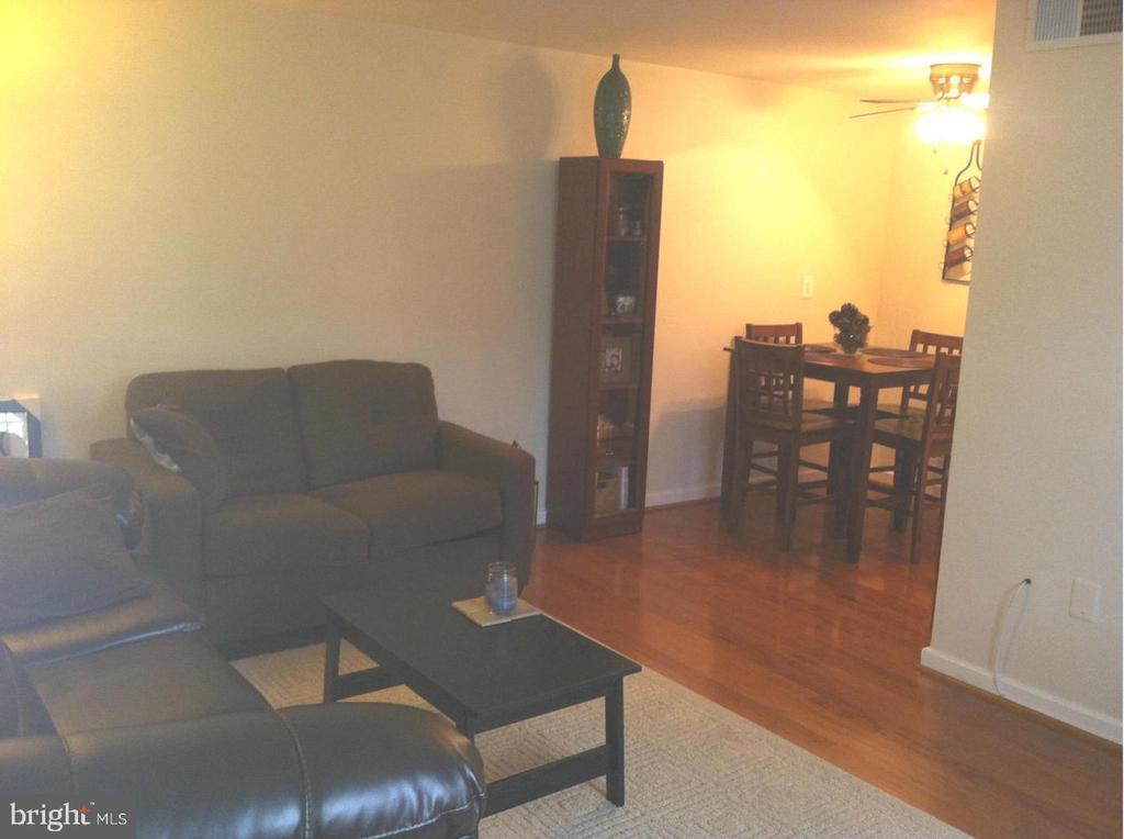 Primary Photo - 806 S Arlington Mill Dr