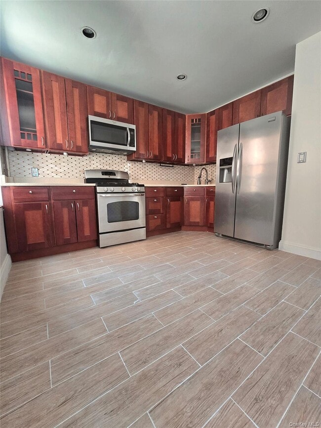 Building Photo - 31-17 43rd St