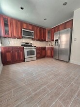 Building Photo - 31-17 43rd St