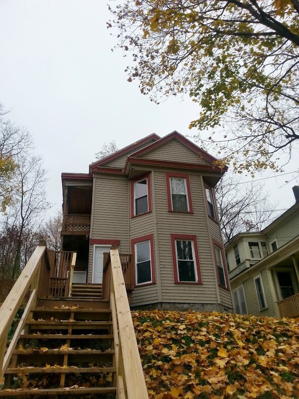 Primary Photo - 901 Willis Ave