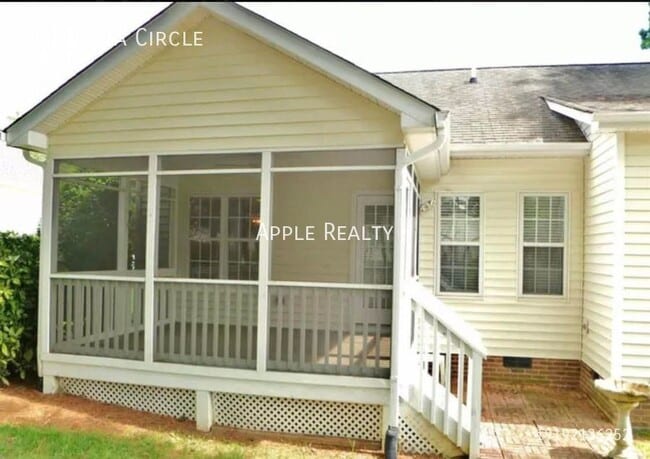 Building Photo - 701 Latta Circle - Available Mid July