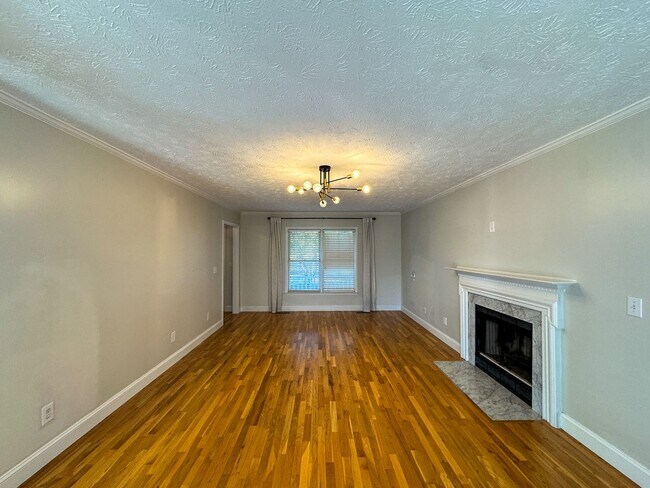 Foto del edificio - Charming 4 Bed, 2.5 Bath Home in King's Grant