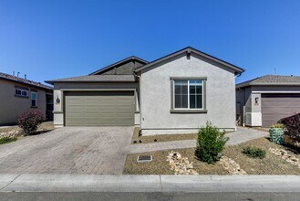 Building Photo - 6222 Goldfinch Dr