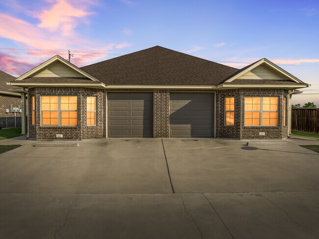 Foto del edificio - 301 Panther Way