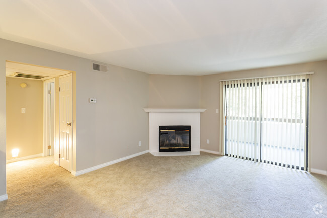 1HAB, 1BA - 670 ft² - Mission Trails Apartments