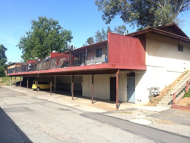 Building Photo - 7360 Linares Ave