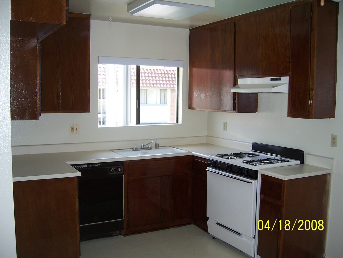 Primary Photo - 11383 Magnolia Ave