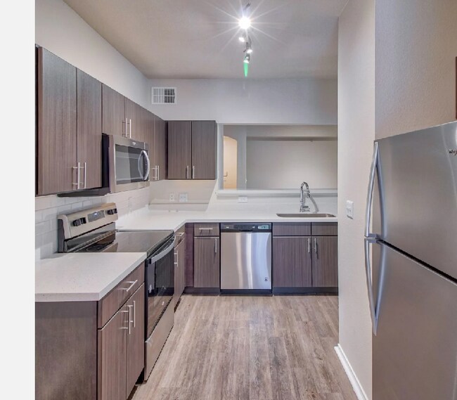 Building Photo - Apartment for Rent