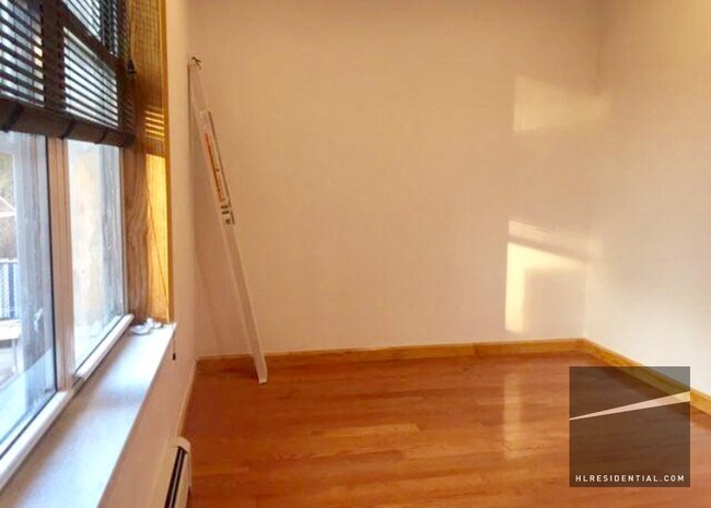 Foto del edificio - 3320 23rd St