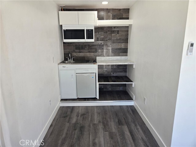 Foto del edificio - 5329 Tyler St